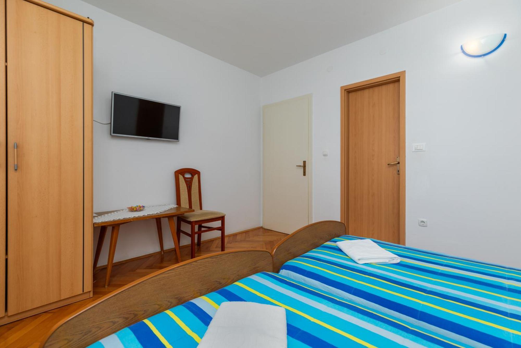 Apartments With A Parking Space Omis - 2745 Pokój zdjęcie